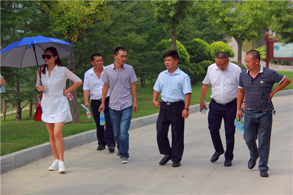 1472016061130472.jpg IMG_2205.jpg